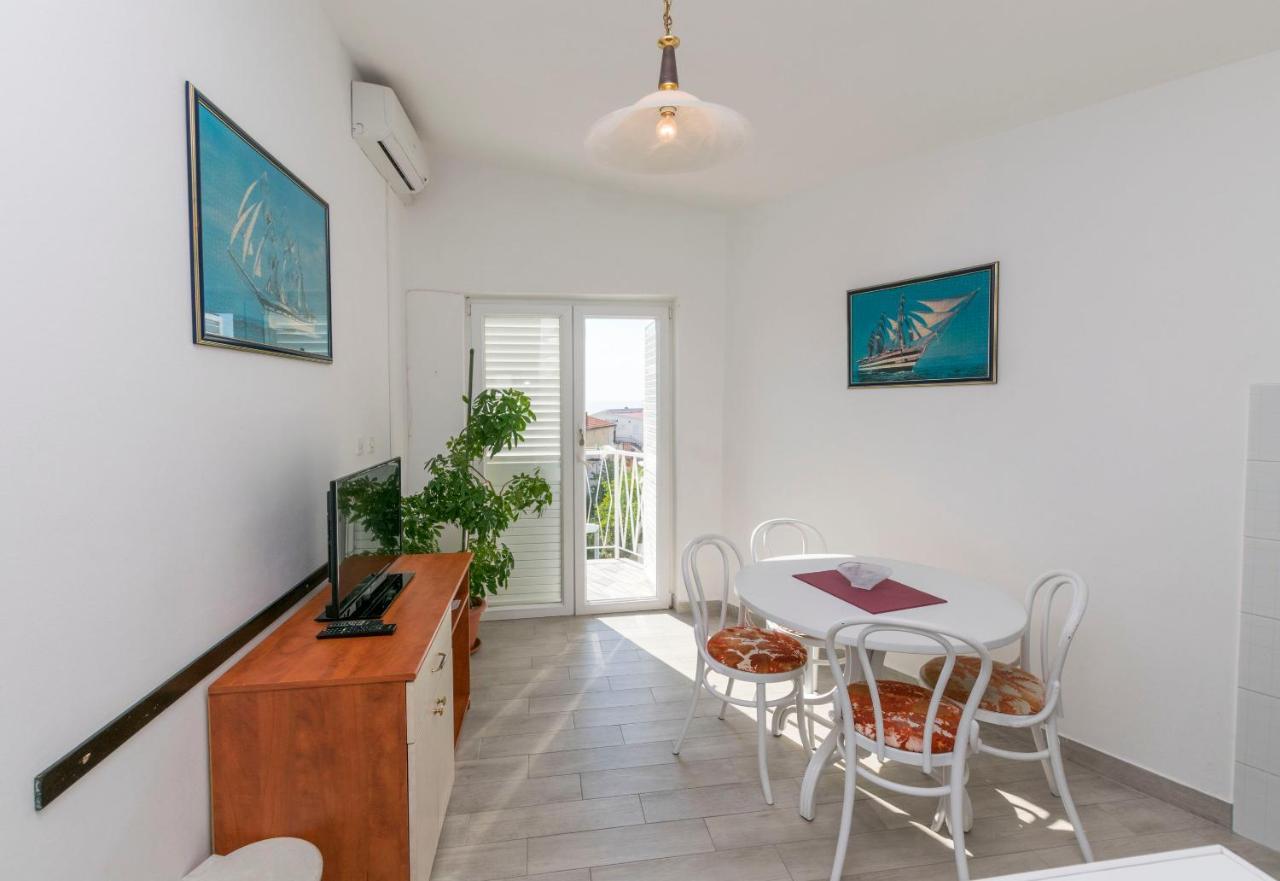 Apartment Nensi プリモシュテン エクステリア 写真