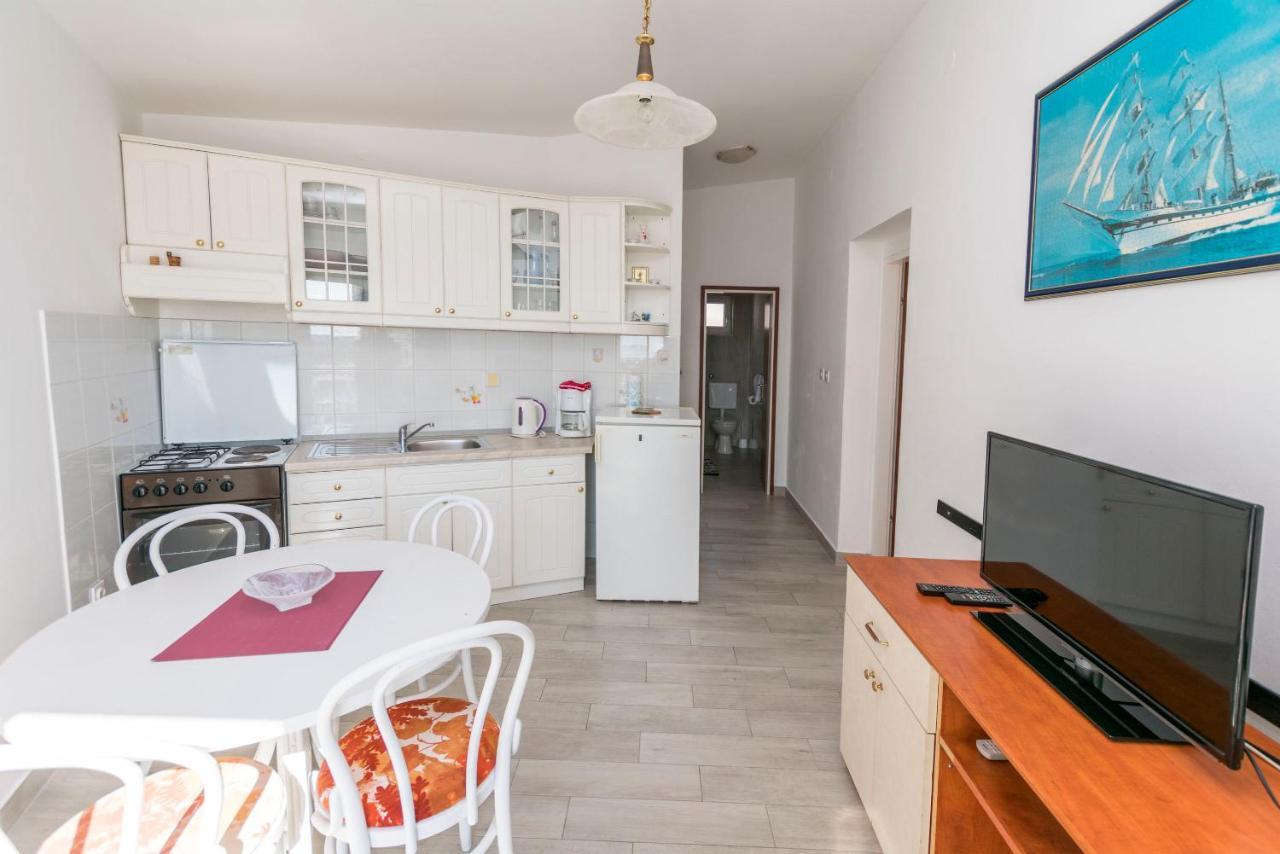 Apartment Nensi プリモシュテン エクステリア 写真