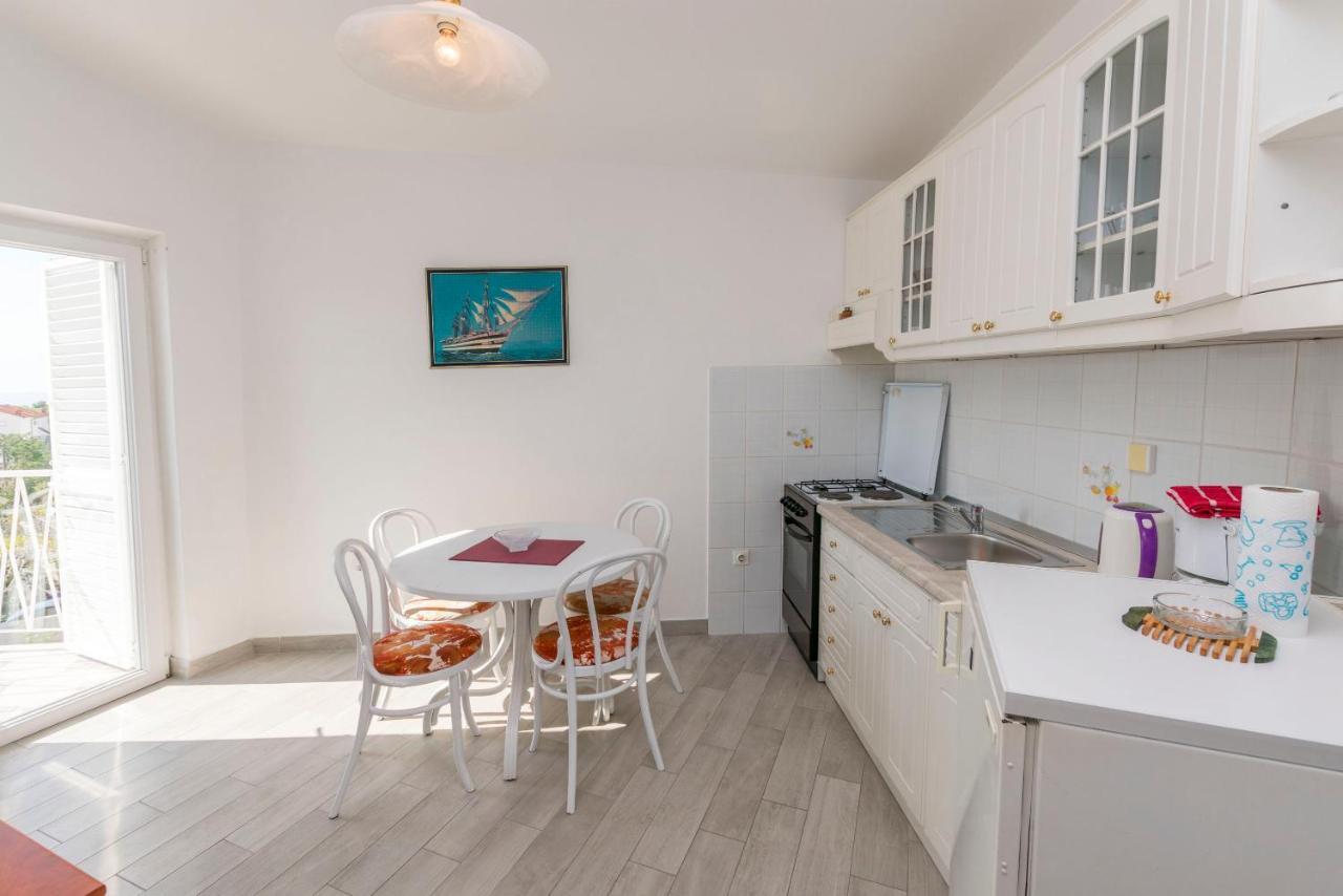 Apartment Nensi プリモシュテン エクステリア 写真